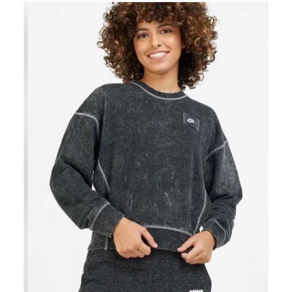 Nike Sweatshirt Women S Black Acid Wash Rebel Crew Relaxed Boxy Logo Patch Sport - Picture 13 of 13
